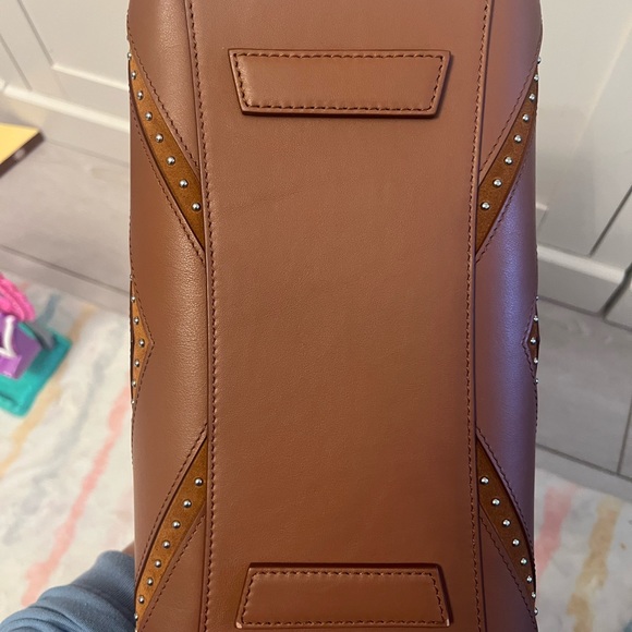 GIVENCHY Chevron Studded Calfskin Leather And Suede Leather Mini Antigona Bag - Picture 4 of 5